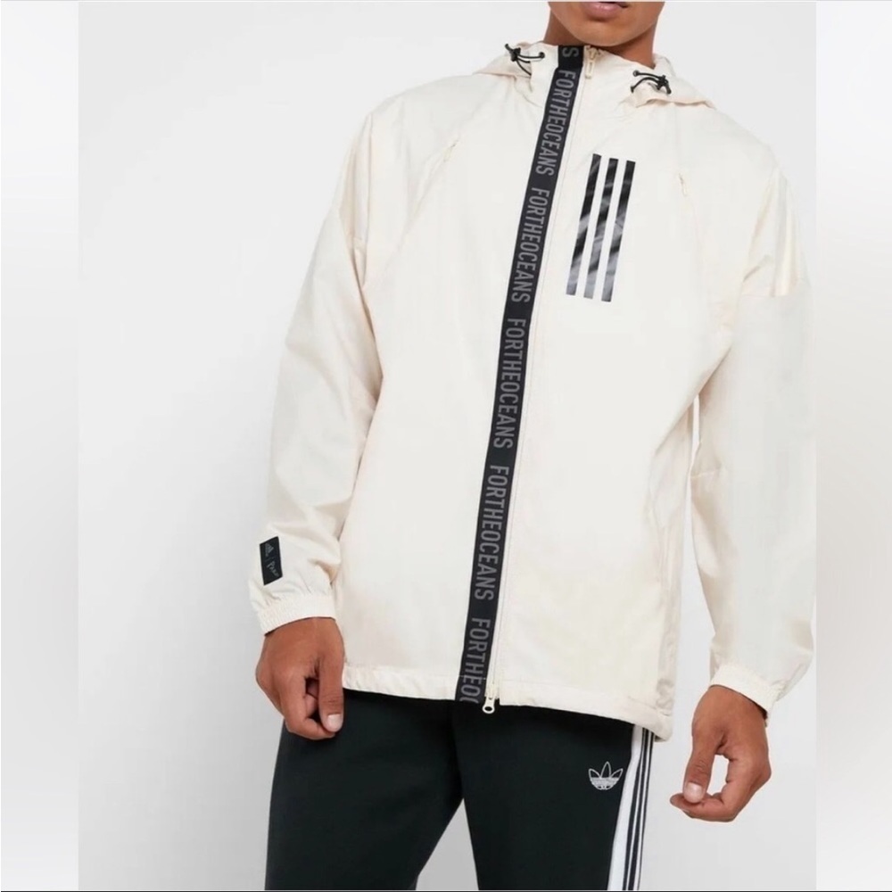 Adidas Men's Parley Wind Jacket Size Small
